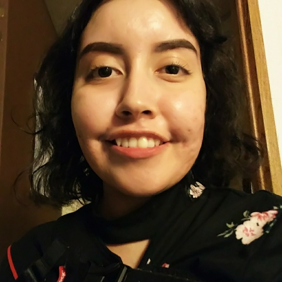 Meet your Posher, Kay - Picture 1 of 1